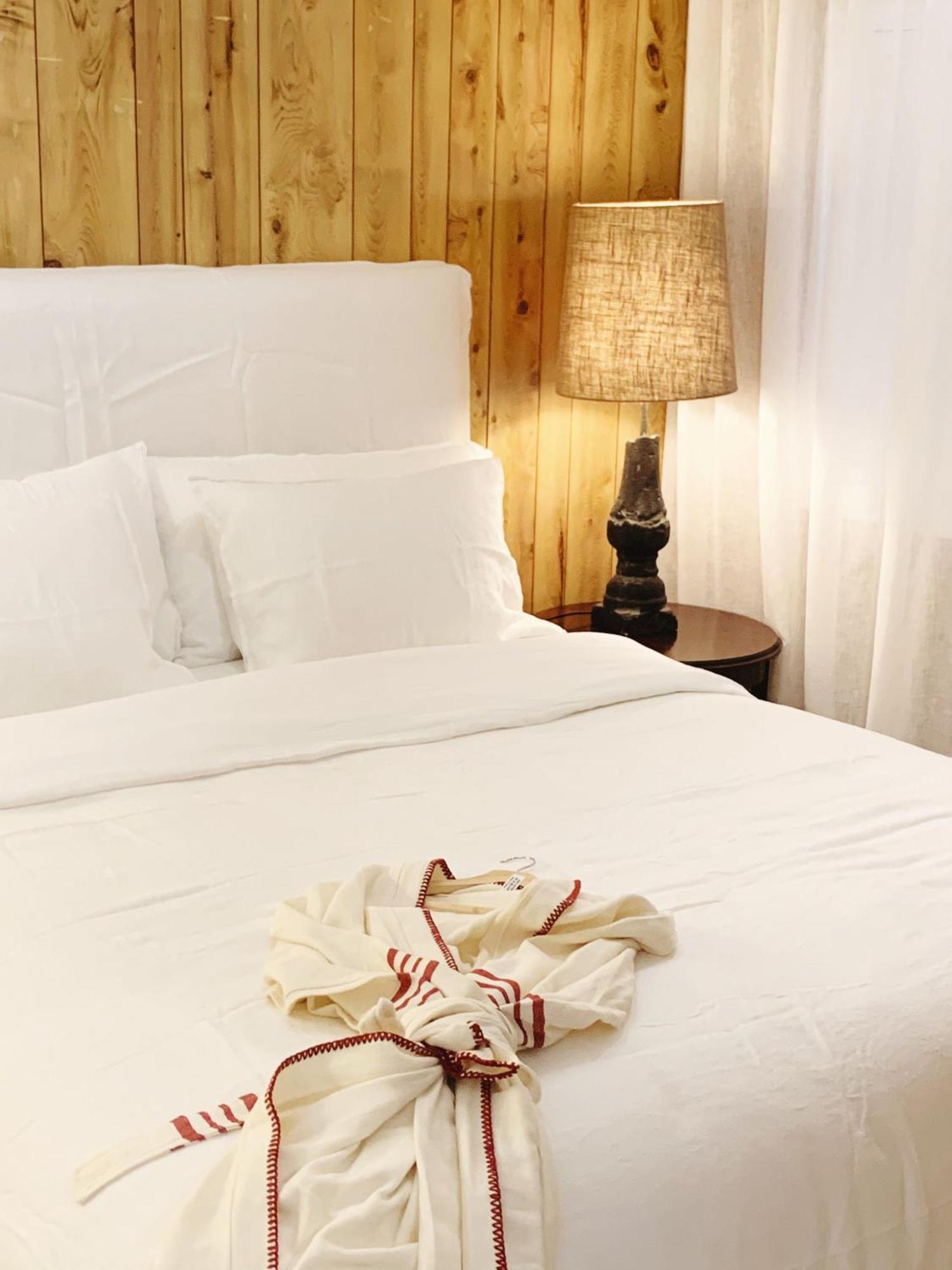 Esperance Chalet Village ภายนอก รูปภาพ