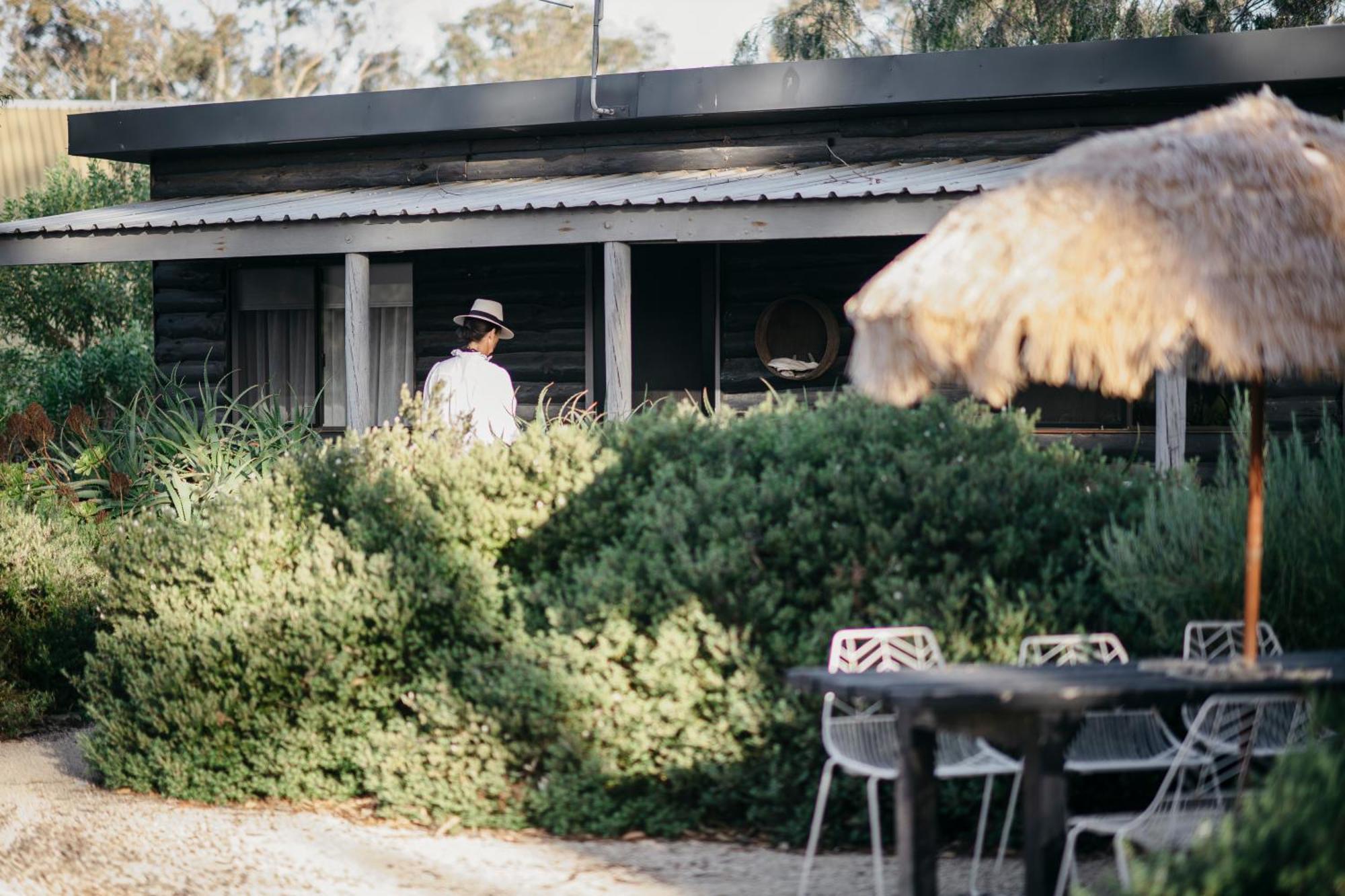 Esperance Chalet Village ภายนอก รูปภาพ